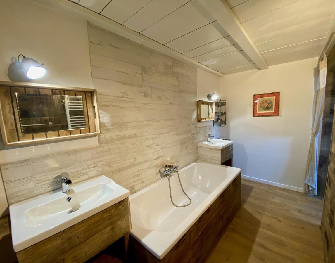 Les Monts D'amara, Ressourcement, Nature, Sante Couette-café *